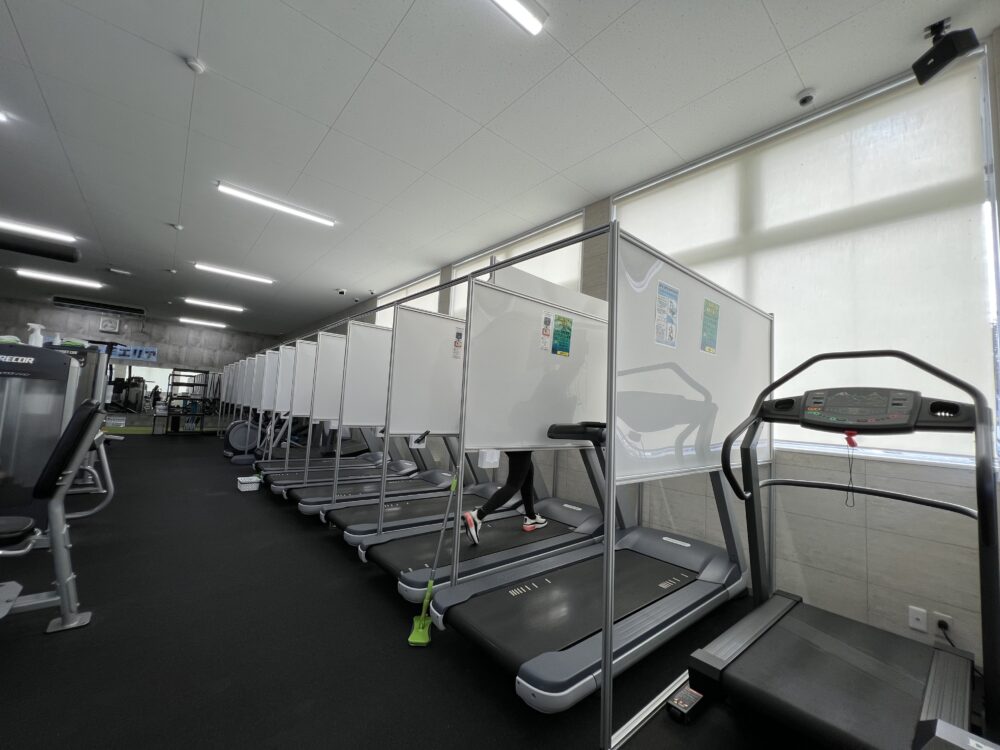 シナジム加西古坂店館内