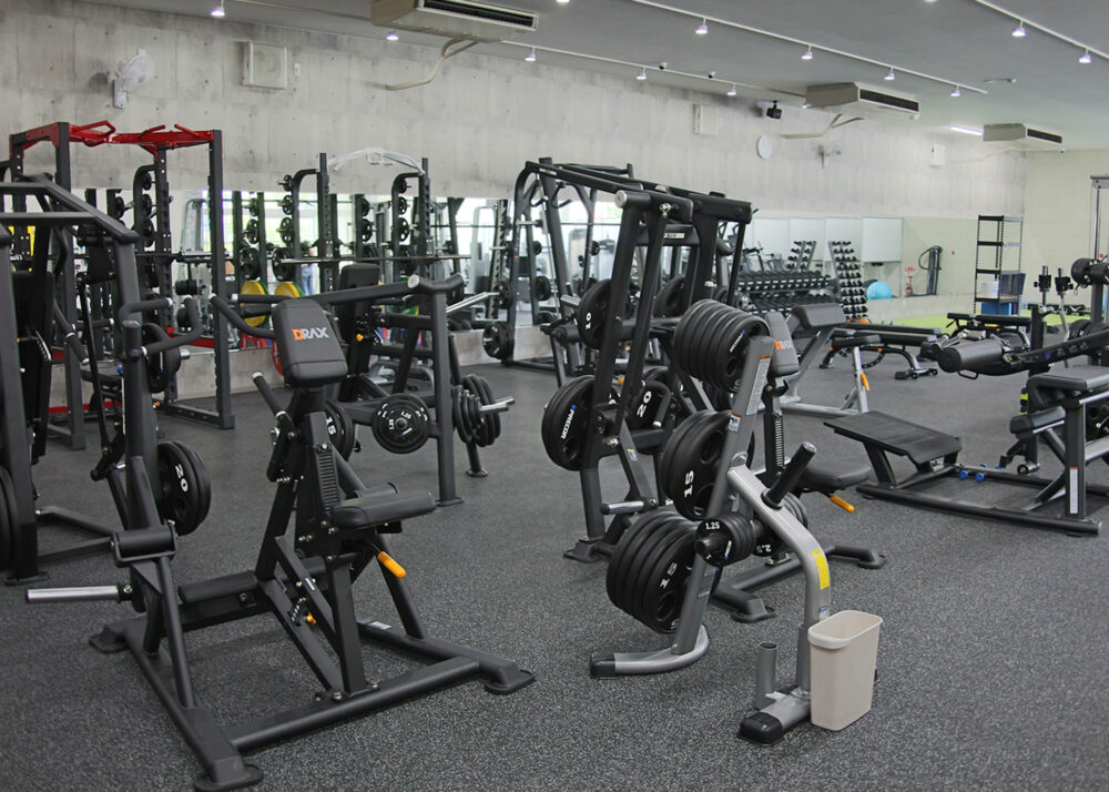 シナジム加西古坂店館内